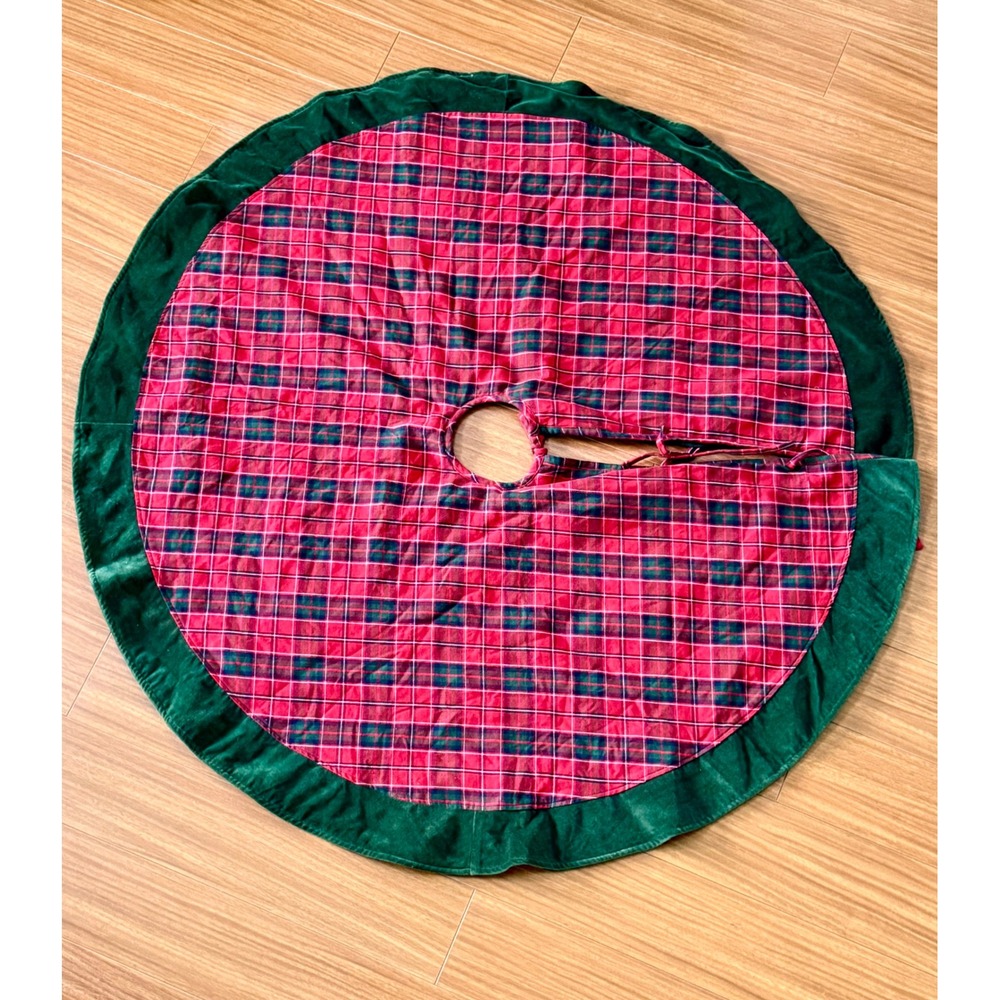 Red and Green Tartan Plaid Christmas Tree Skirt with Green Velvet Border 48 in